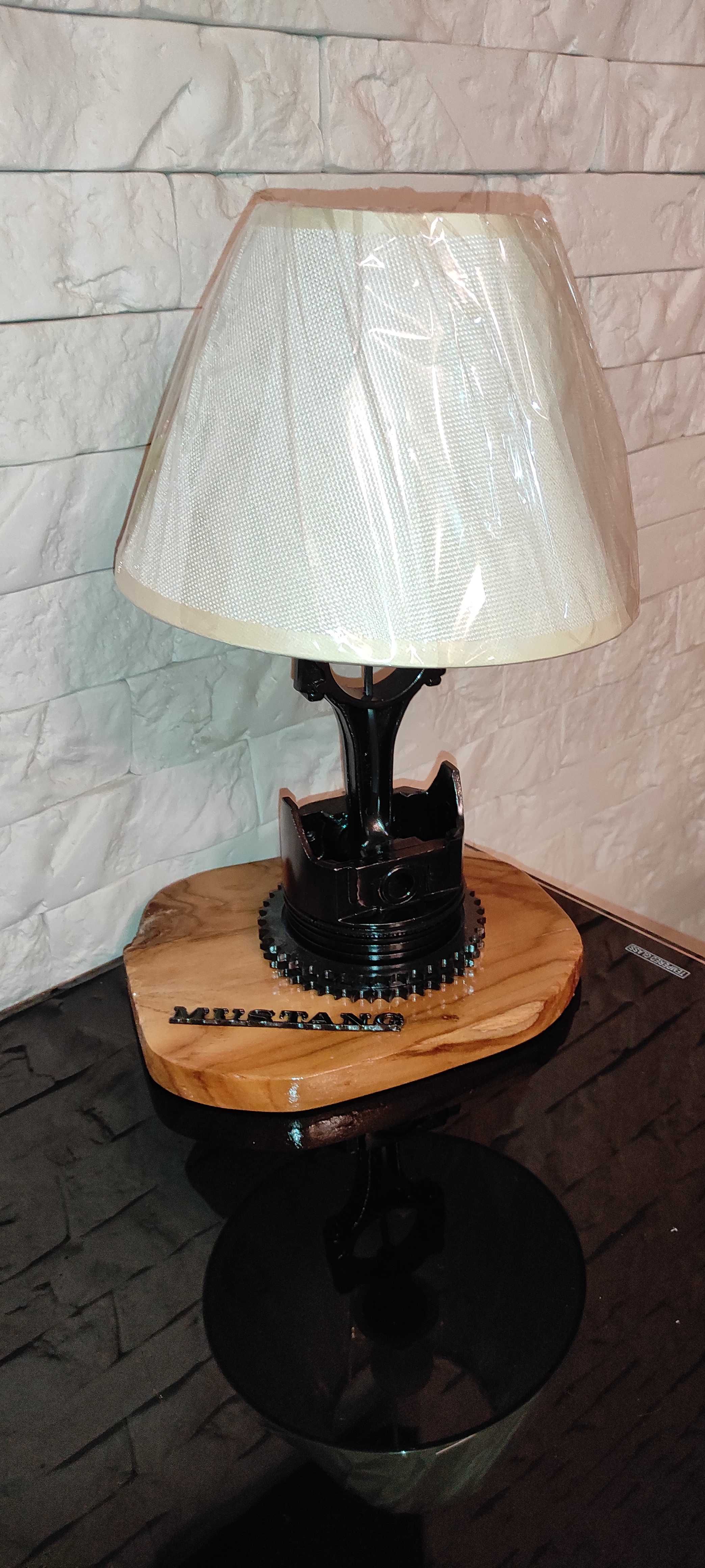 Lampka nocna vintage Ford Mustang  lata 60 -te