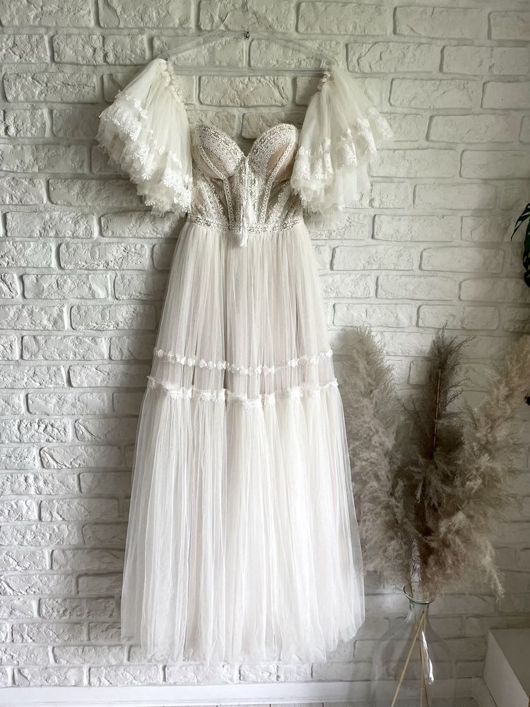 Suknia ślubna boho rustykalna - Herms Bridal Edgerton