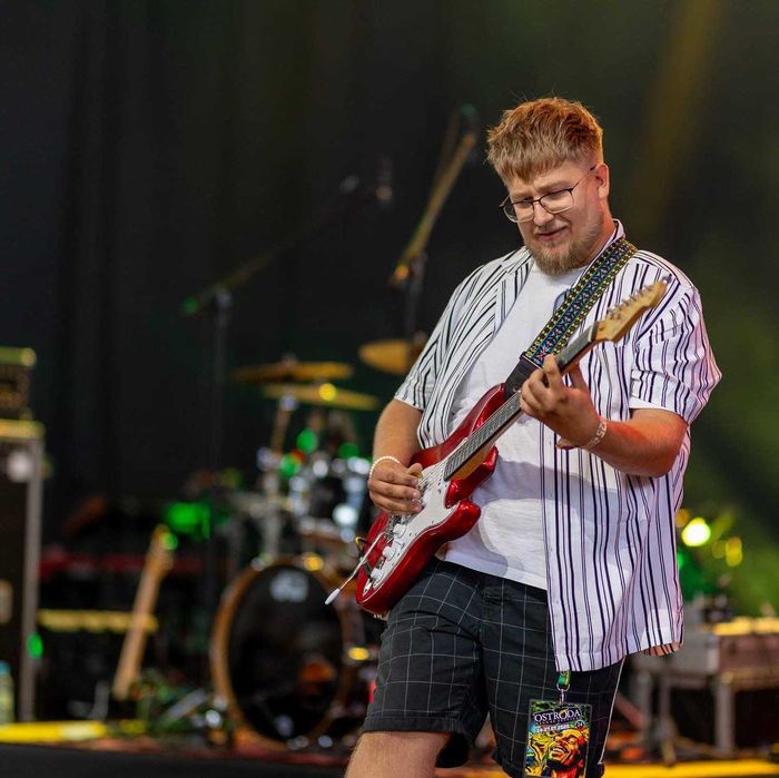 Lekcje gry na gitarze STACJONARNIE / ON-LINE