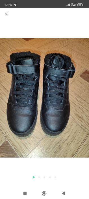 Демисизоні черевики PUMA,в ідеальному стані ,одягалися 2-3рази
Одя