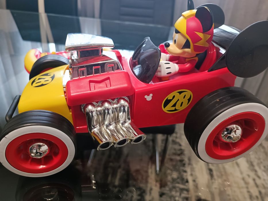 Carro telecomandado Mickey