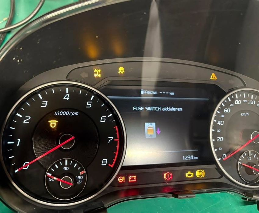 Licznik Kia Stinger EU duzy lcd kolorowy menu gt crash kluczyki mapy