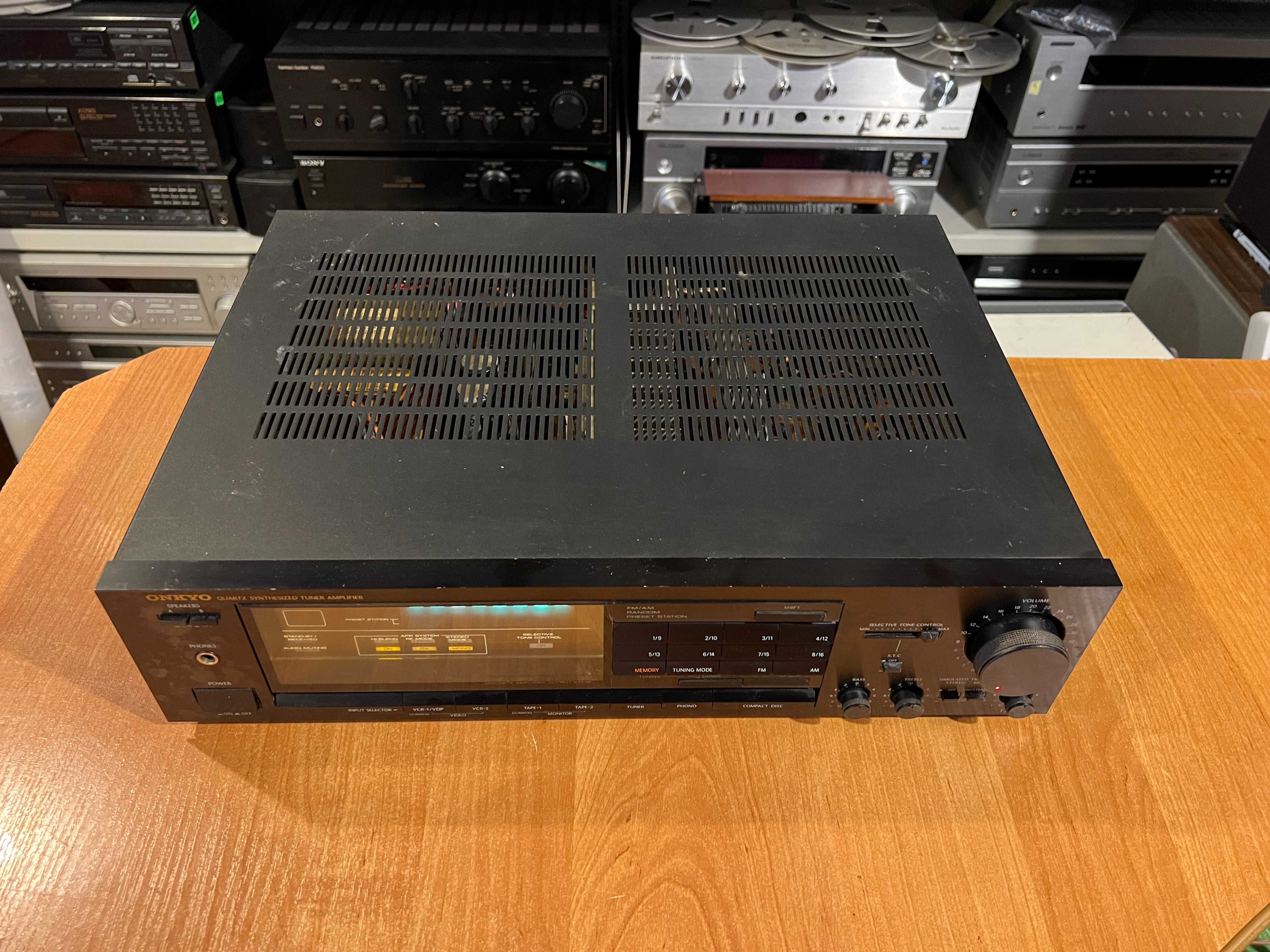 Amplituner Onkyo TX-7430 Audio Room