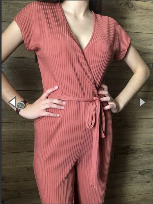 Комбінезон у рубчик від Primark розмір S