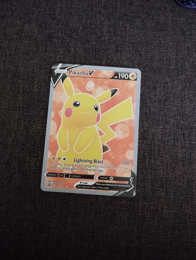 Karta Pokemon Pikachu V