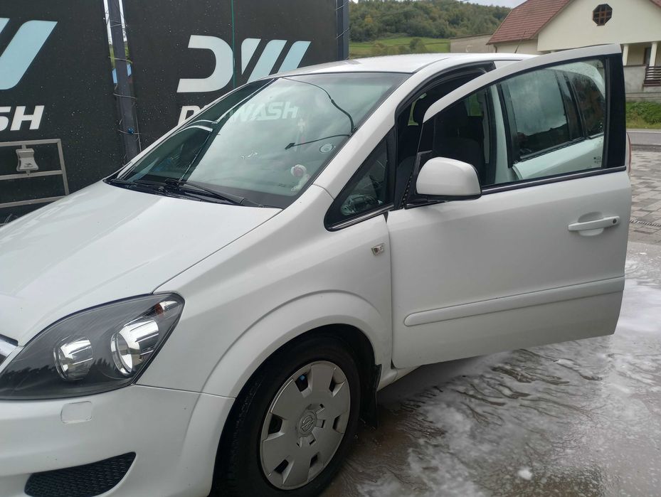 Opel zafira 2011