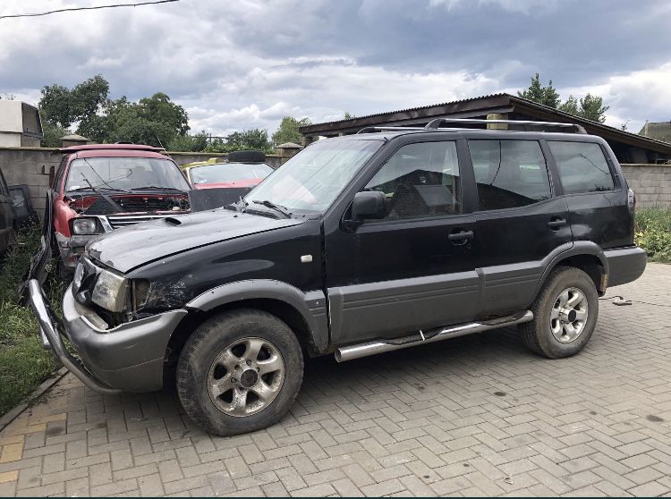 Запчастини Nissan Terrano (нісан терано) 2,4 2,7 3,0