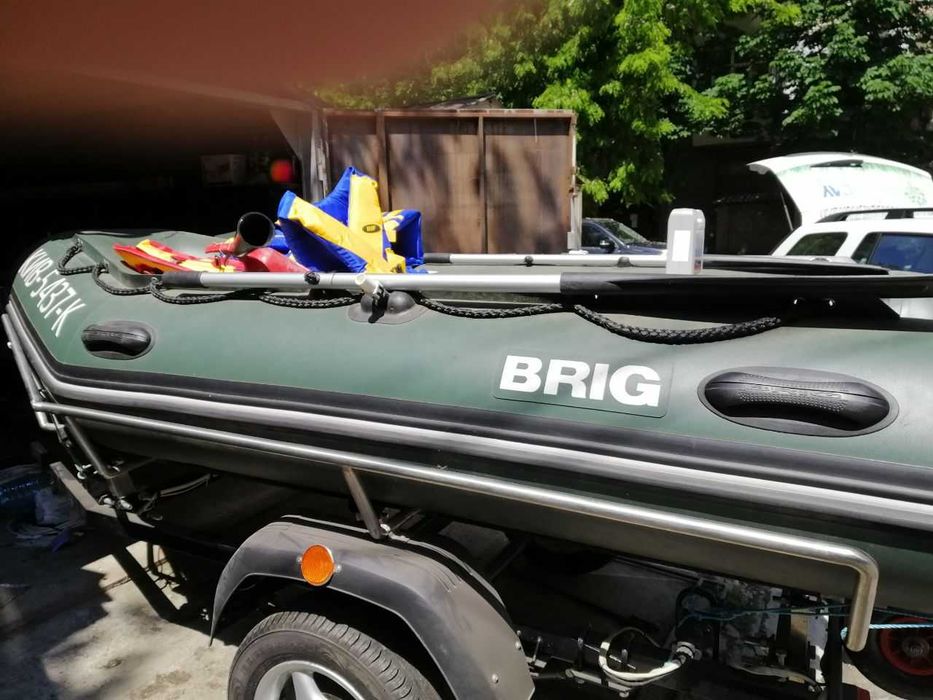 Моторний човен "Brig В-350", двигун "Tohatsu 9.8", причіп для судна.