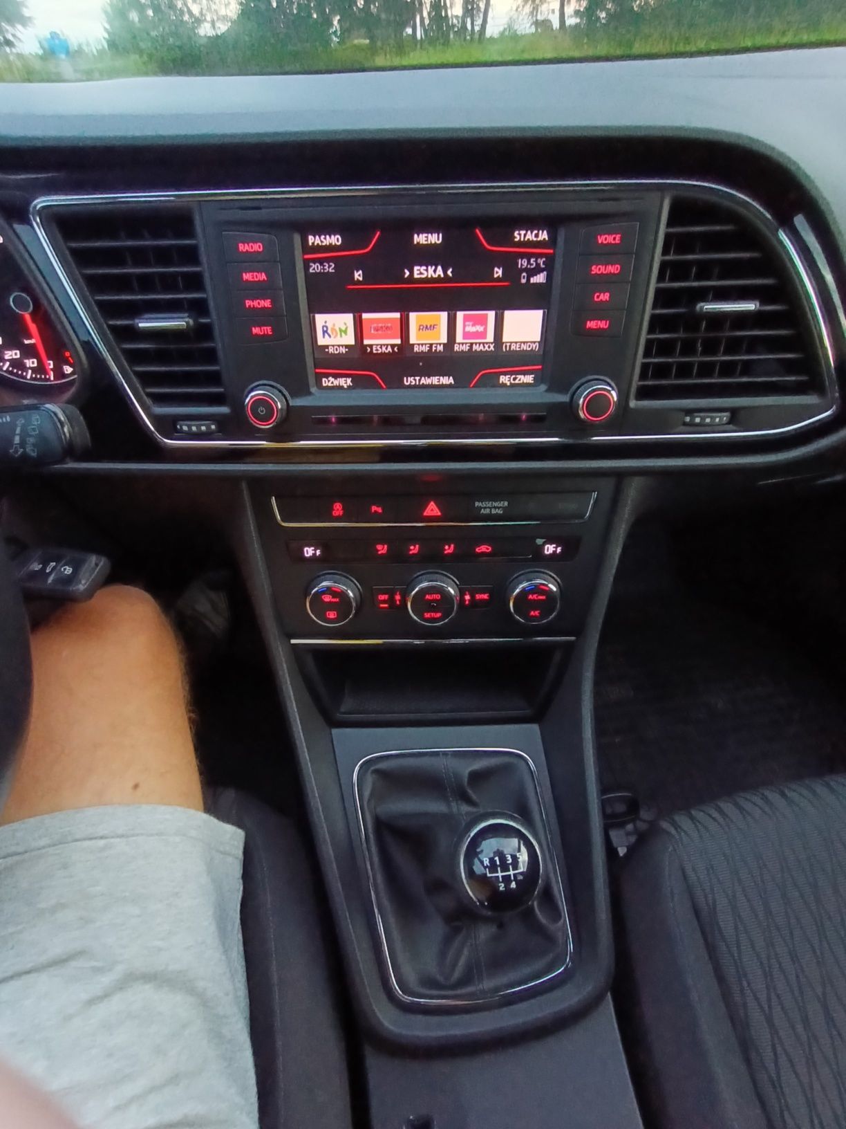 Seat Leon 3 1.6 TDI. Bardzo bogate wyposażenie