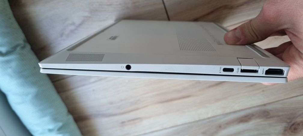 Laptop notebook netbook HP PAVILION aero 13. Ryzen 7 16gb RAM