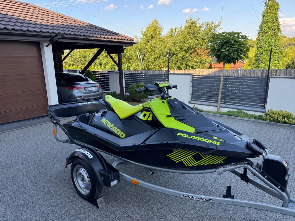 Sea doo spark trixx 2up 2023 manta green 47mth 110 koni solas 12/14