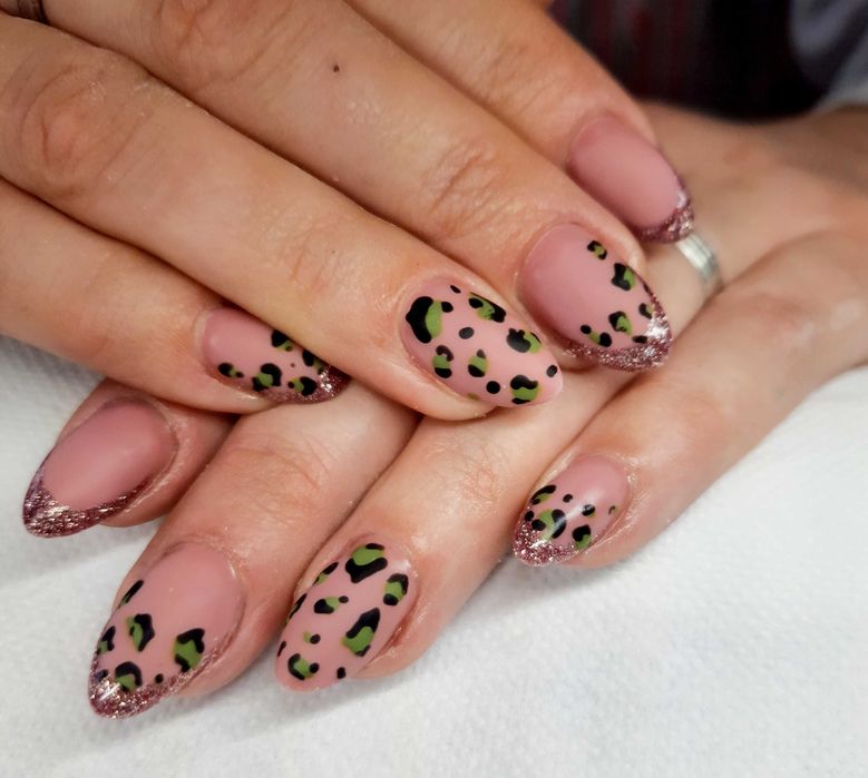 Manicure, Paznokcie hybrydowe, hybryda, przedłużanie żelowe, żel.