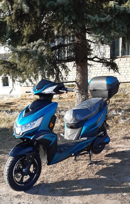 Електроскутер 3000w/2000w літієва батарея