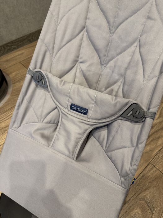 Шезлонг BabyBjorn