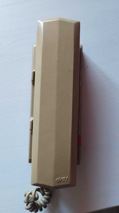 Telefone de porta / Intercomunicador Comelit