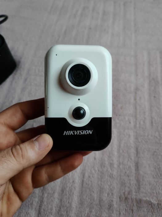 Камера відеоспостереження 

DS-2CD2443G0-I    2.8mm  з мікрофоном