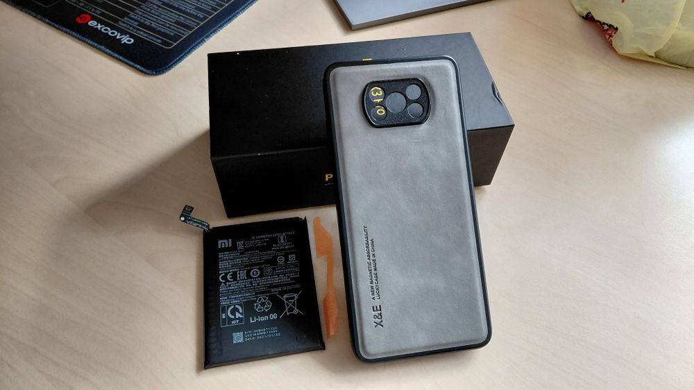 Продам чехол, акумулятор та коробку Poco x3 pro