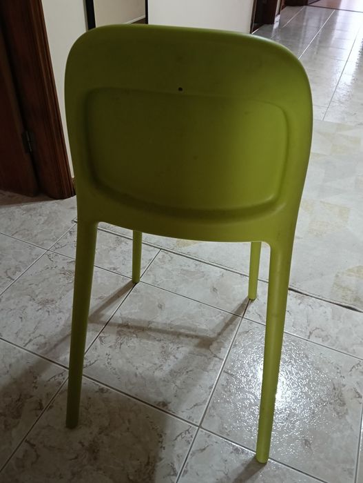 Cadeira IKEA criança
