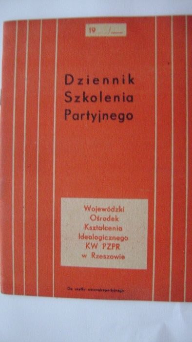 Literatura propagandowa PZPR z czasów PRL z lat 80-tych.