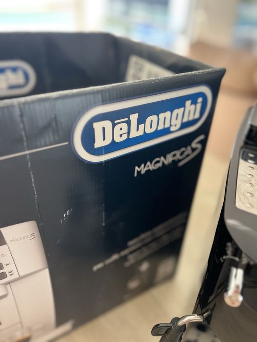 Maquina Café Delonghi Magnifica S Preta