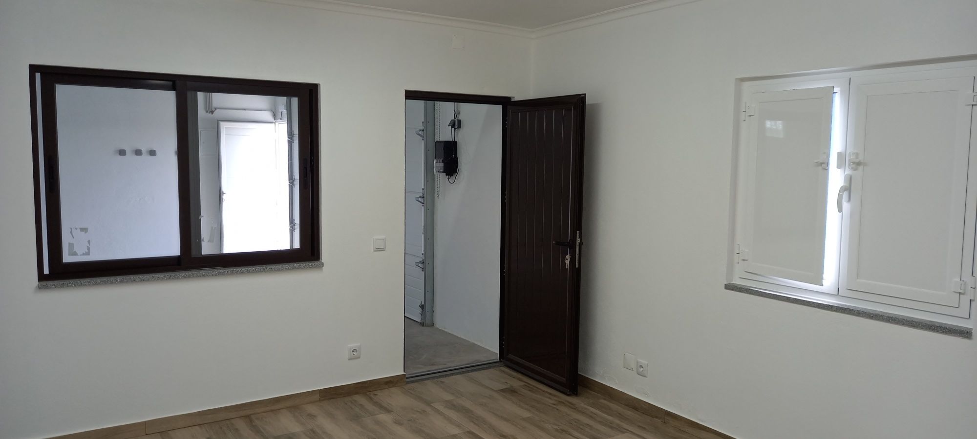Armazém,  localização privilegiada