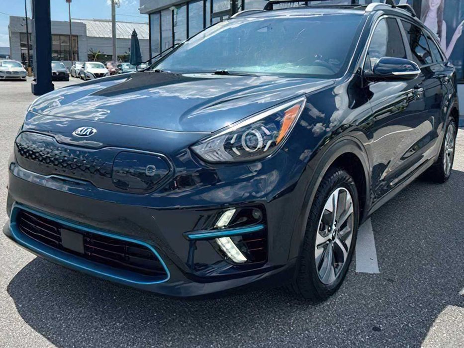 Kia e-Niro 64kWh      2020