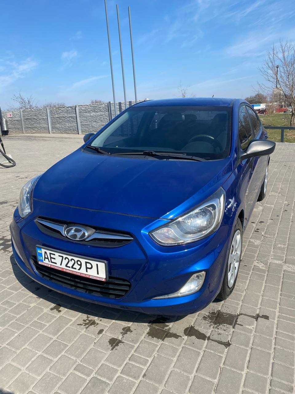 Hyundai accent 2011