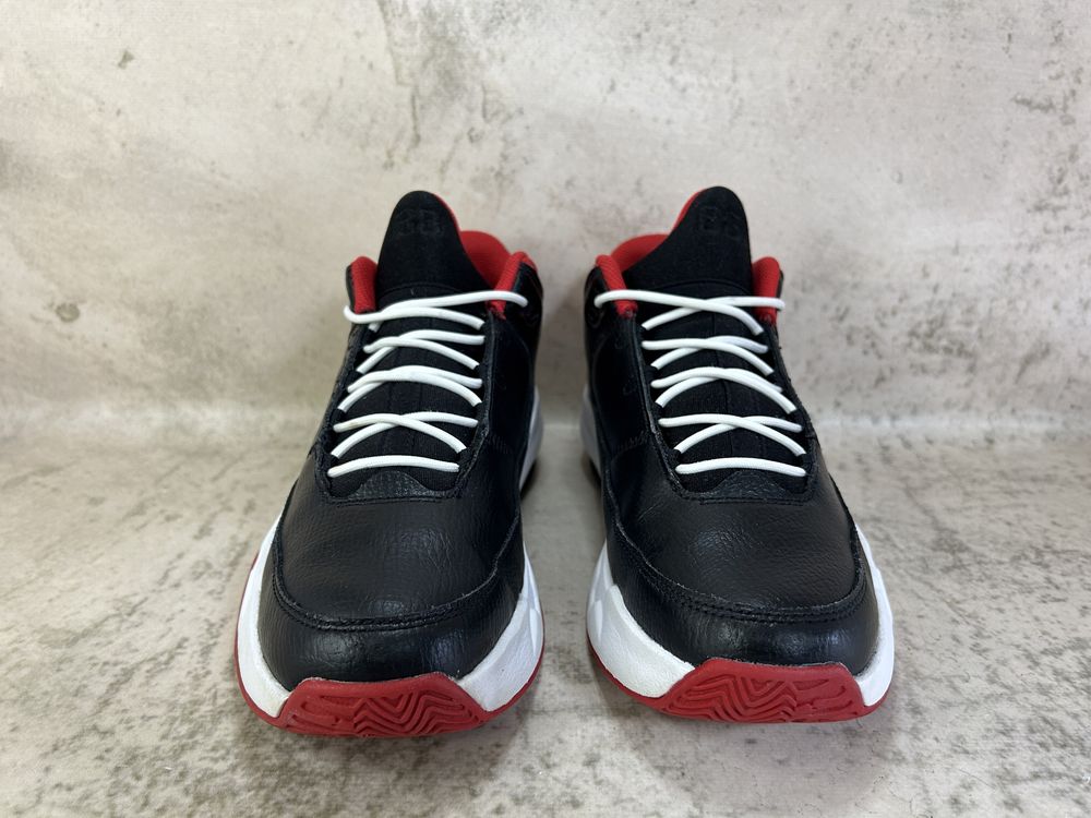 Кроссовки Nike Air Jordan Max Aura 3