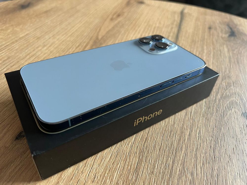 iPhone 13 Pro Max 128GB + 3 etui