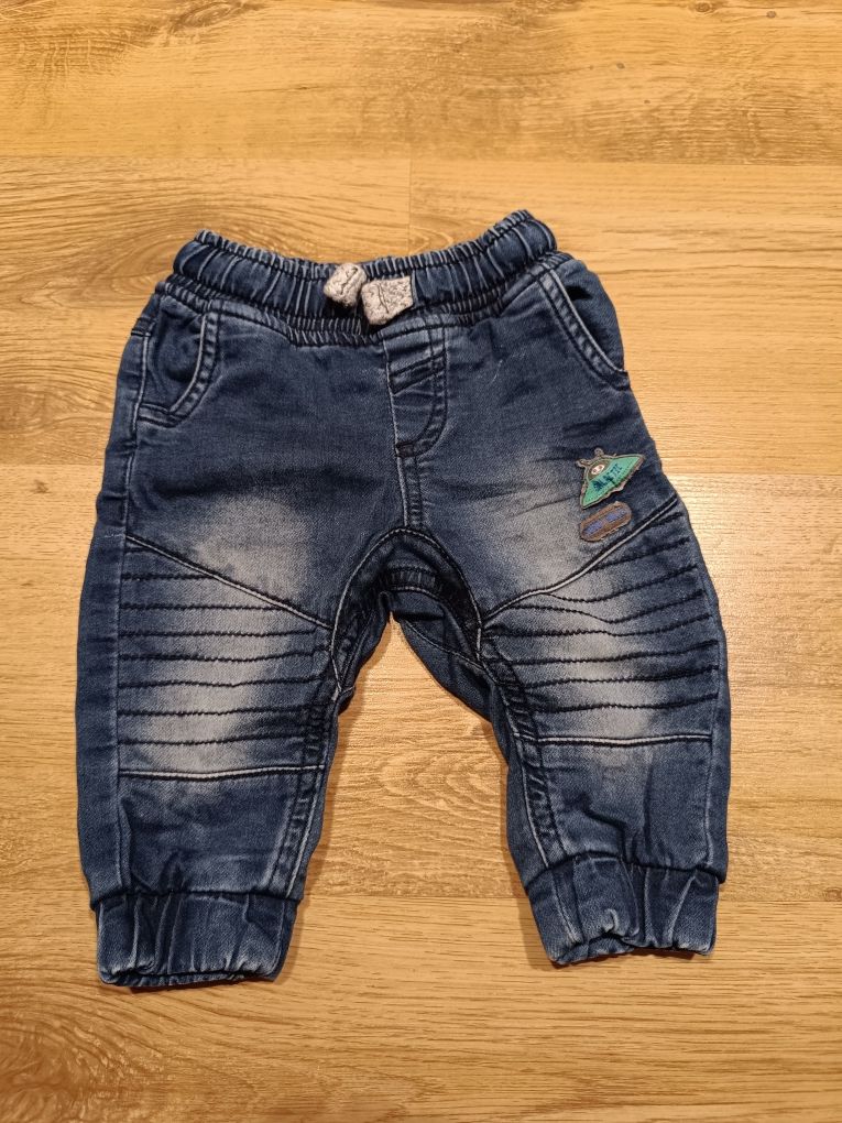 Joggery Cool Club r. 62-68 cm  spodnie jeansowe z kosmicznym motywem