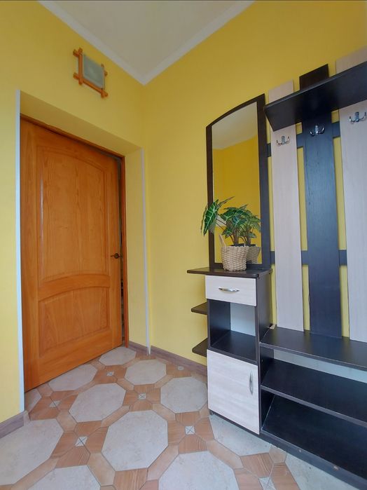 Дахнівка. Будинок з Меблями та Побутовою Технікою біля Дніпра