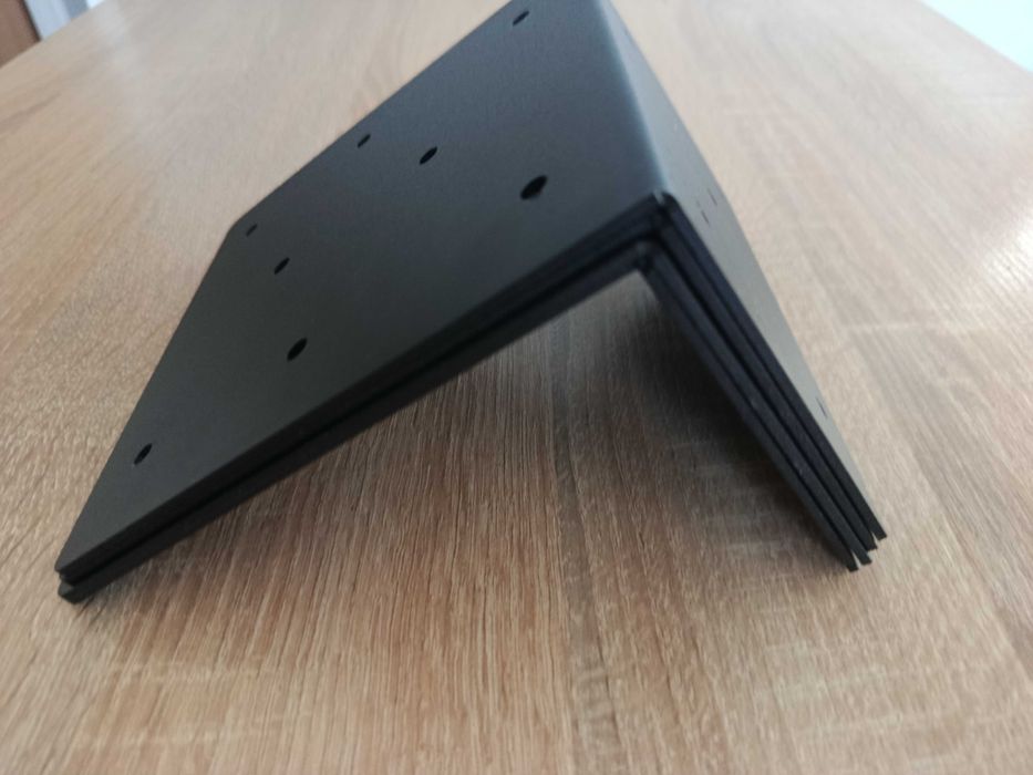 Uchwyty narożne, kątowniki 4 szt. Nowe