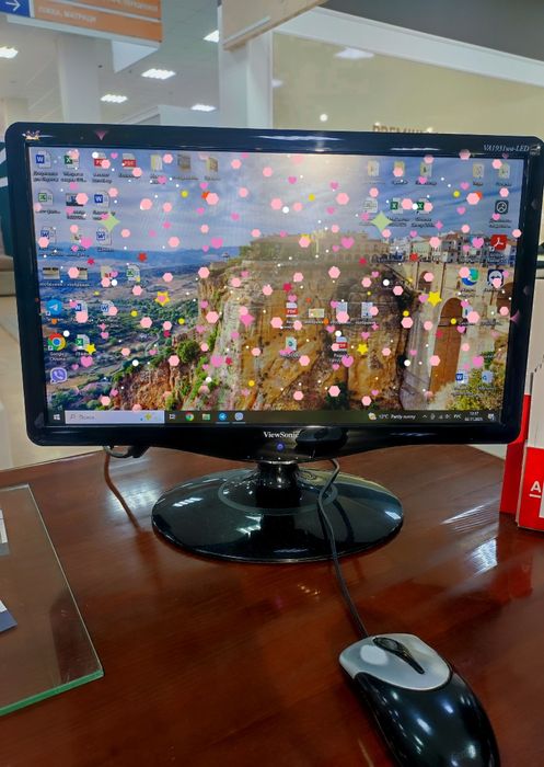 Технічне обладнання(монітор,миш,Системник,принтер)Можна окремо все куп