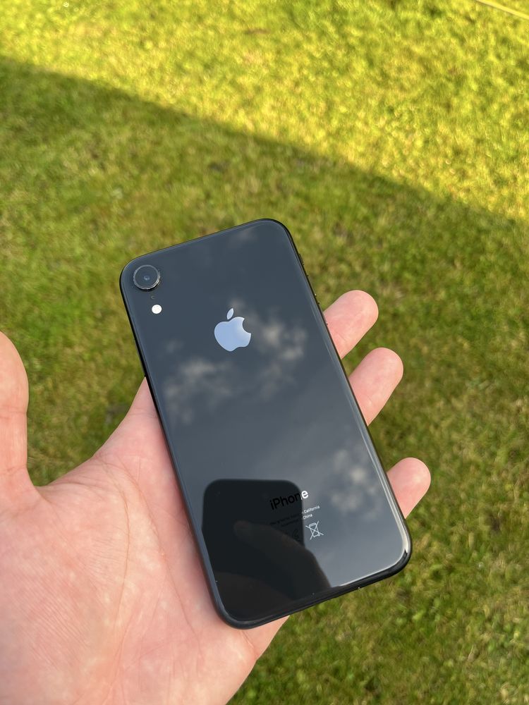 Iphone XR 64GB з захисним склом