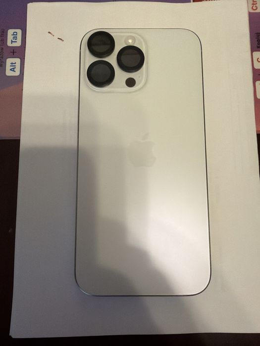 Iphone 16 Pro Max idealny