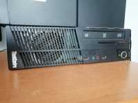 Komputer Lenovo thinkcentre z monitorem