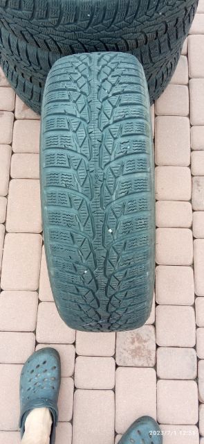 Komplet opon zimowych Nokian Tyres iLine 185/65R15 88T 2015