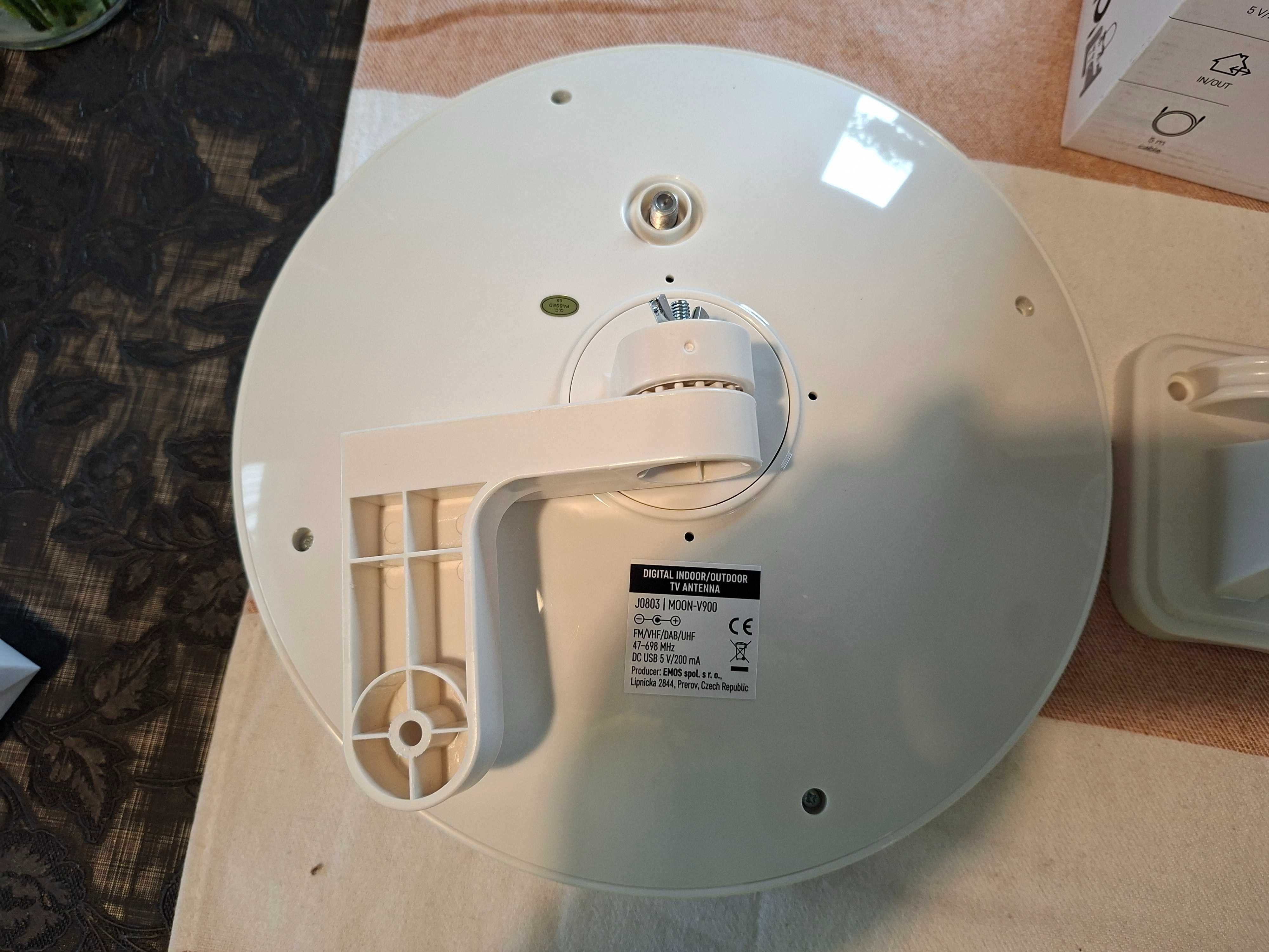 Antena uniwersalna VILLAGE MOON-V900, DVB-T2, FM, DAB, filtr LTE/4G/5G