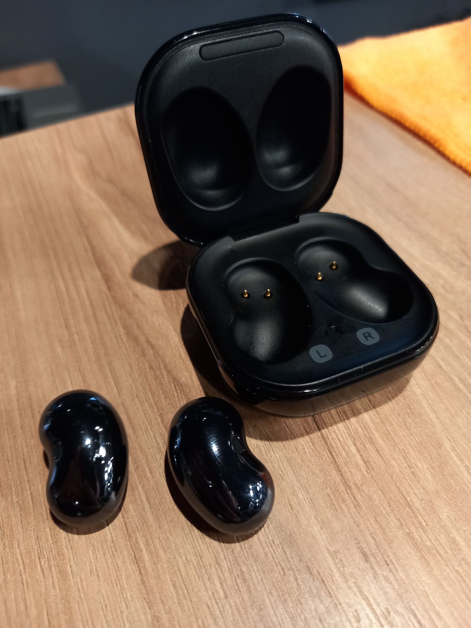 Навушники Samsung Galaxy Buds Live Mystic Black