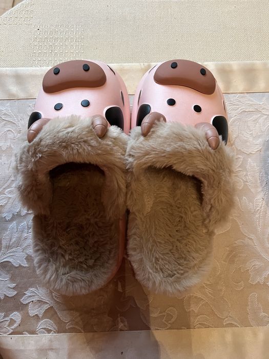 Домашні тапочки кімнатні.