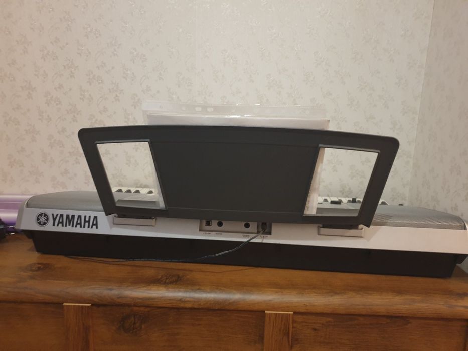Синтезатор YAMAHA PSR-E413