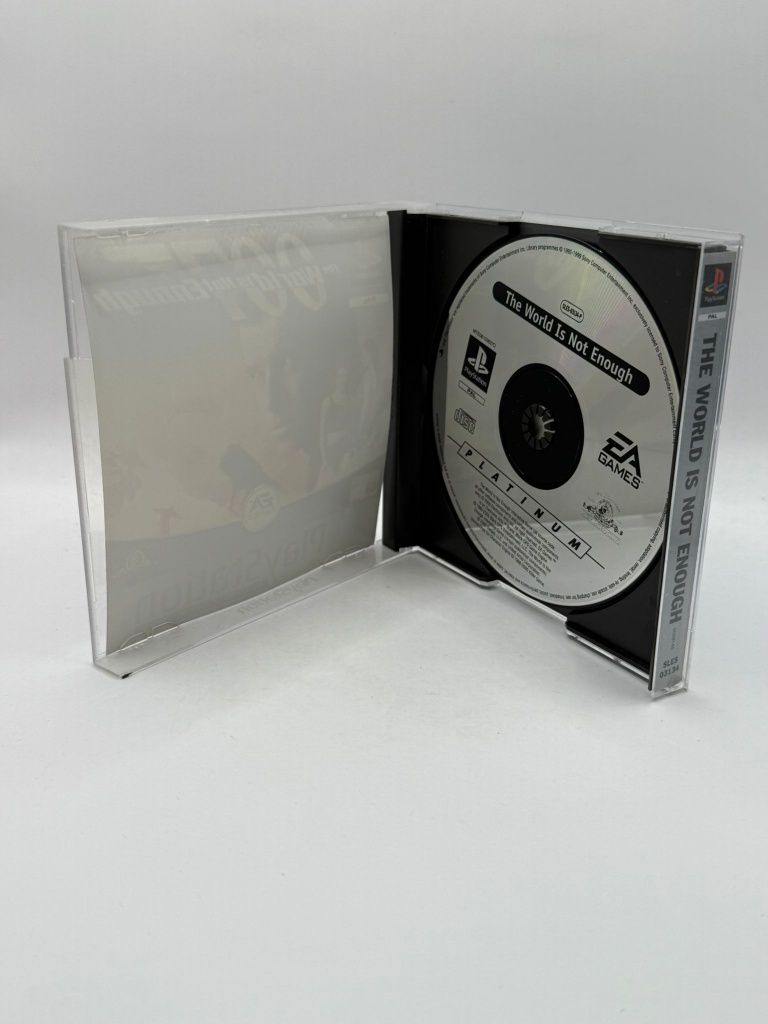 007 The World is Not Enough Ps1 nr 4540