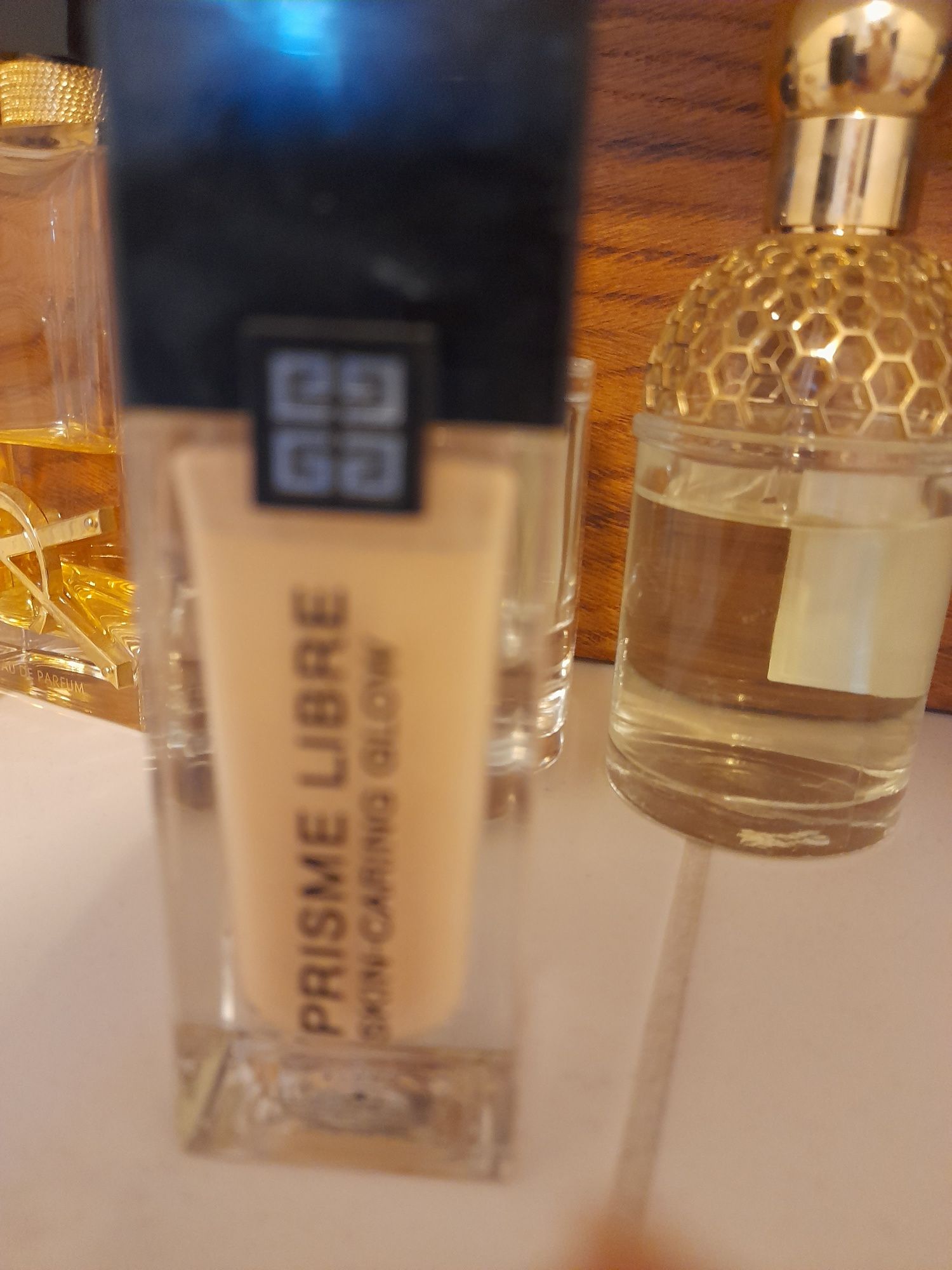 Givenchy primse libre 1- n80 glow
