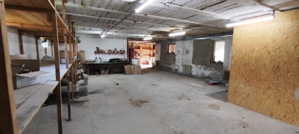 Продаж комерційного комплексу вул.  Максима Залізняка 25а