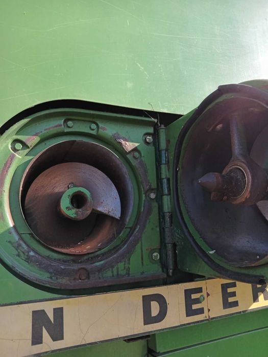 Комбайн  Johne Deere 955