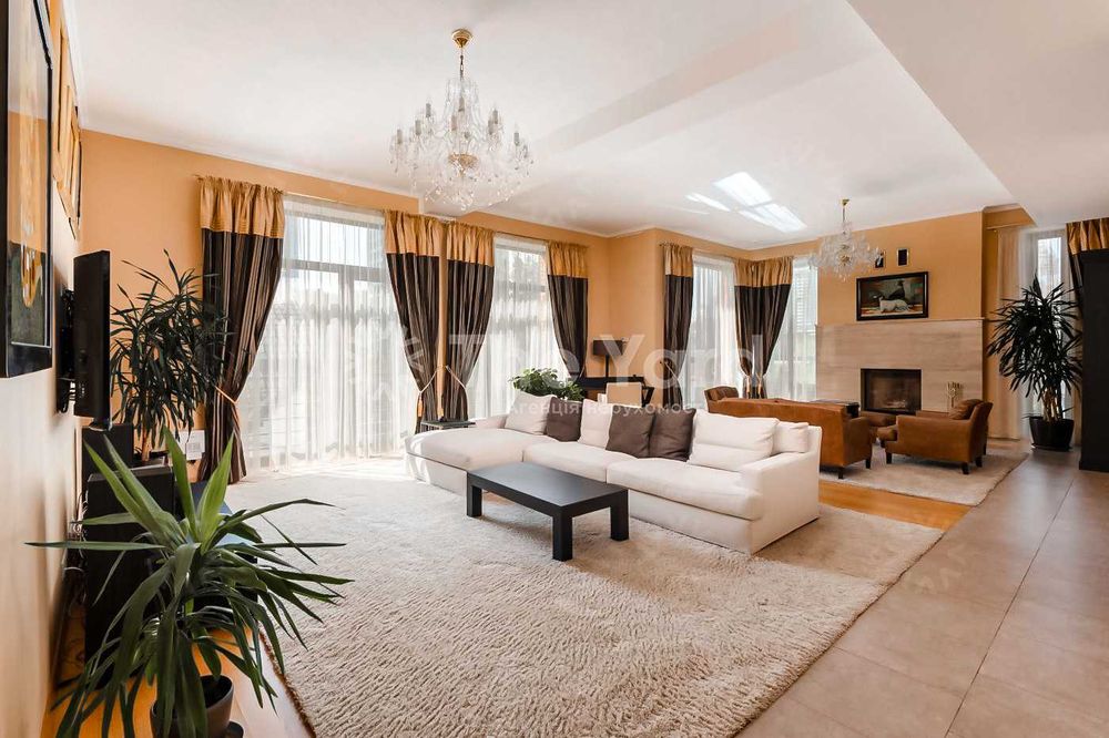 Продаж будинку 575м2 в Царському селі за адресою вул. Редутна, 54 БЕЗ%