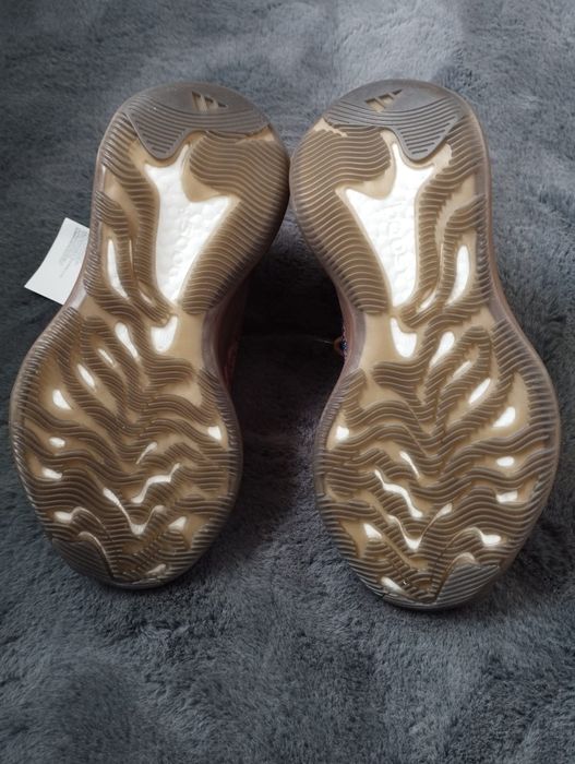 Buty adidas YEEZY BOOST 380