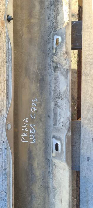 Listwa Progowa Nakładka Prawa Mercedes R klasa W251 Lack. C723