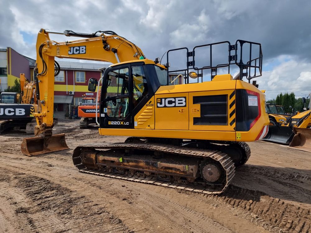 Продам экскаватор JCB 220 , 2020 года