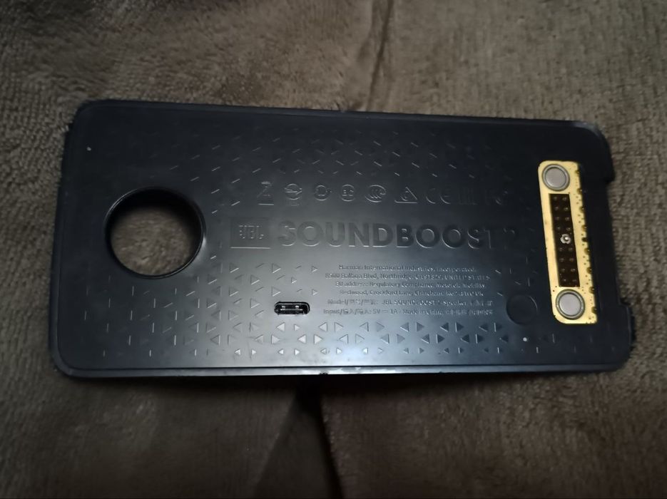 Motorola moto mods колонка JBL